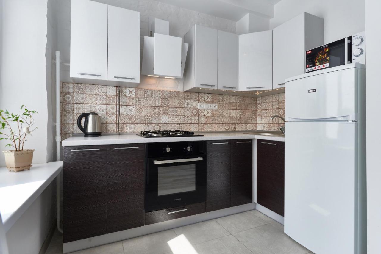Современная 2-Комн. Дворец Украина. Kiev Esterno foto